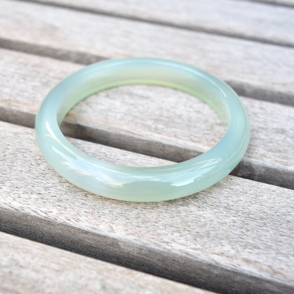 Elegant Jade Green Bracelet